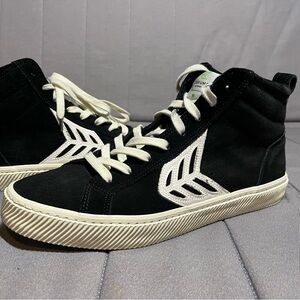 Cariuma Black Suede shoes - Size 10 EUC